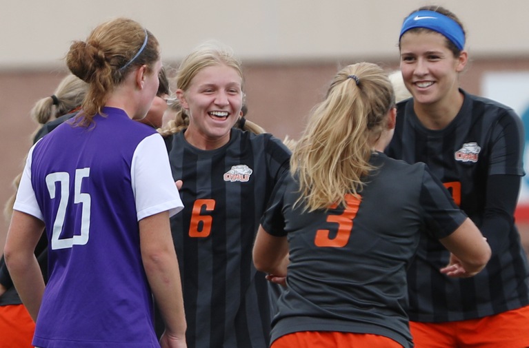 Women's Soccer defeats Capital 1-0 in OAC Game of the Week