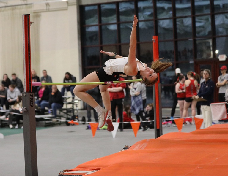 Women's Indoor Track and Field hosts annual Joe Banks Invitational 2-2-24